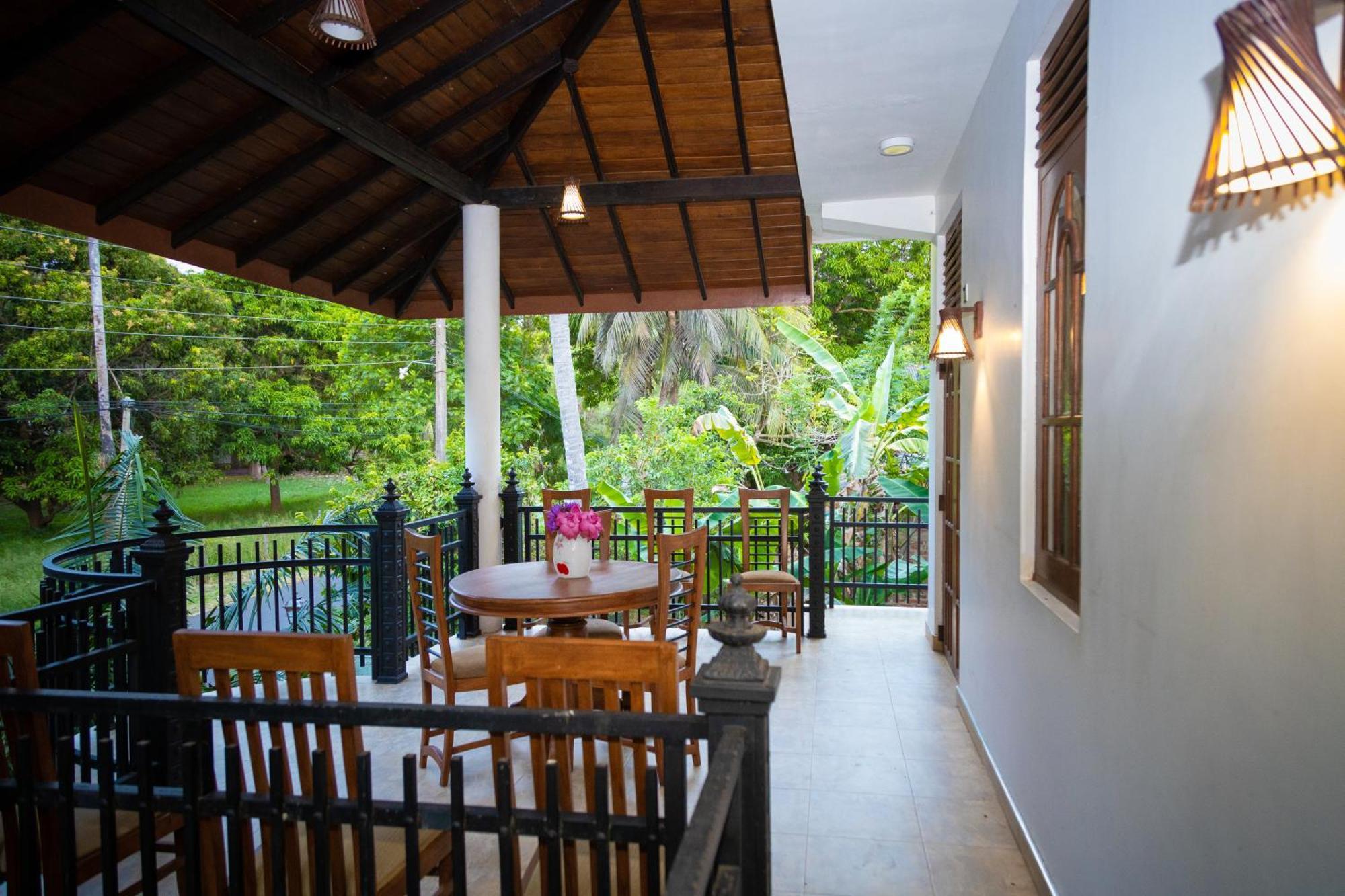 Marathona Tourist Resort - Anuradhapura Exterior photo