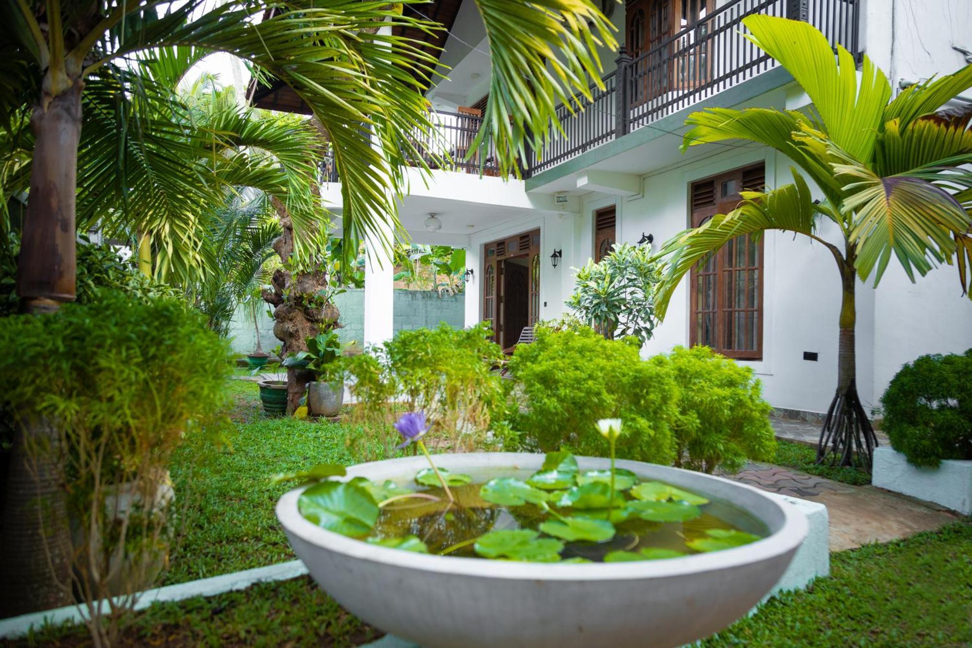Marathona Tourist Resort - Anuradhapura Exterior photo